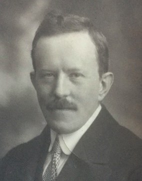 Portrait of young Siegfried.